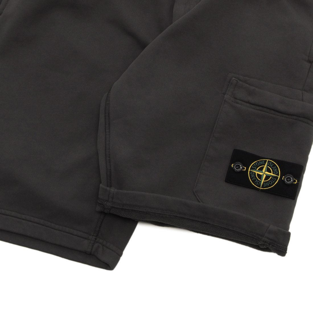 ストーンアイランド STONE ISLAND パンツ ショートパンツ グレー メンズ STONE ISLAND K1S15 6200012 S0051 V0065 （CHARCOAL） CHARCOAL