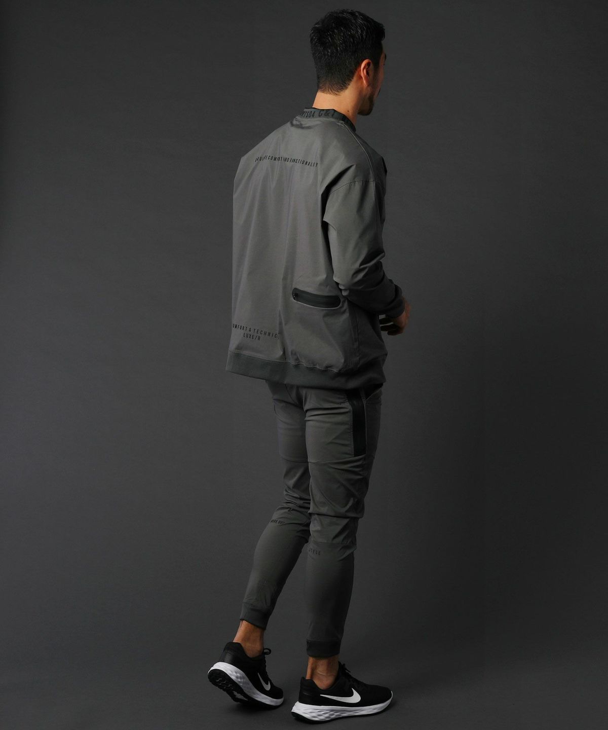 カジュアル THE CASUAL LUXE/R ベルトループ付き ストレッチ 布帛 裾 リブ ジョガーパンツ