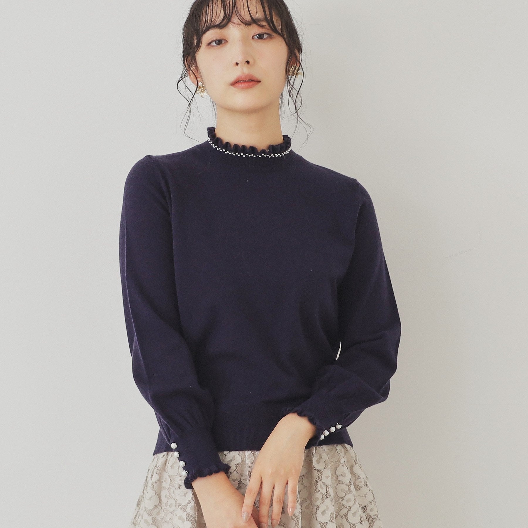 SunaUna 【SS to L size range / 6 color options】 Pearl-like petite craft knit