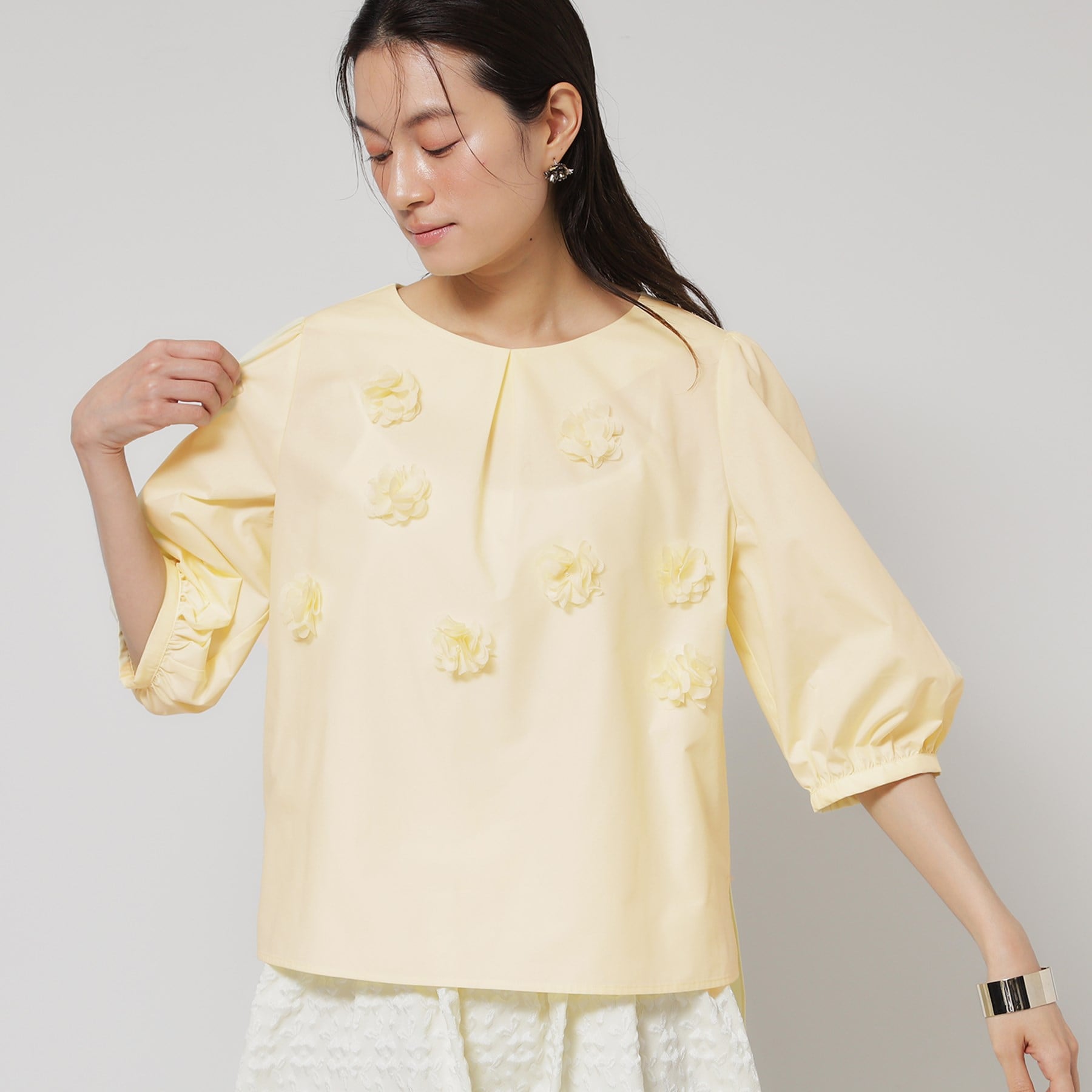 スーナウーナ SunaUna 【ハンドクラフト／フラワーモチーフ】パフスリーブブラウス （ピンク(071)） ピンク(071)