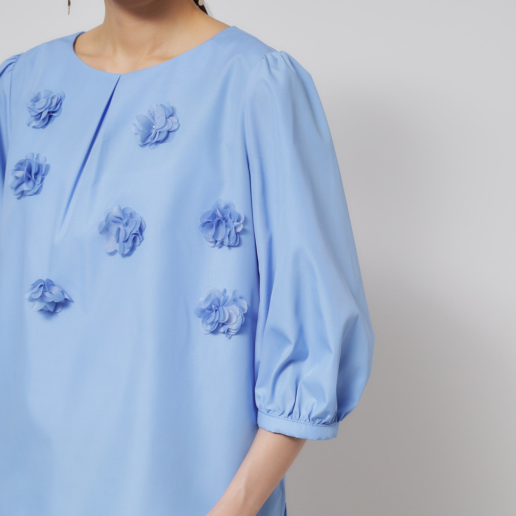 スーナウーナ SunaUna 【ハンドクラフト／フラワーモチーフ】パフスリーブブラウス （ピンク(071)） ピンク(071)