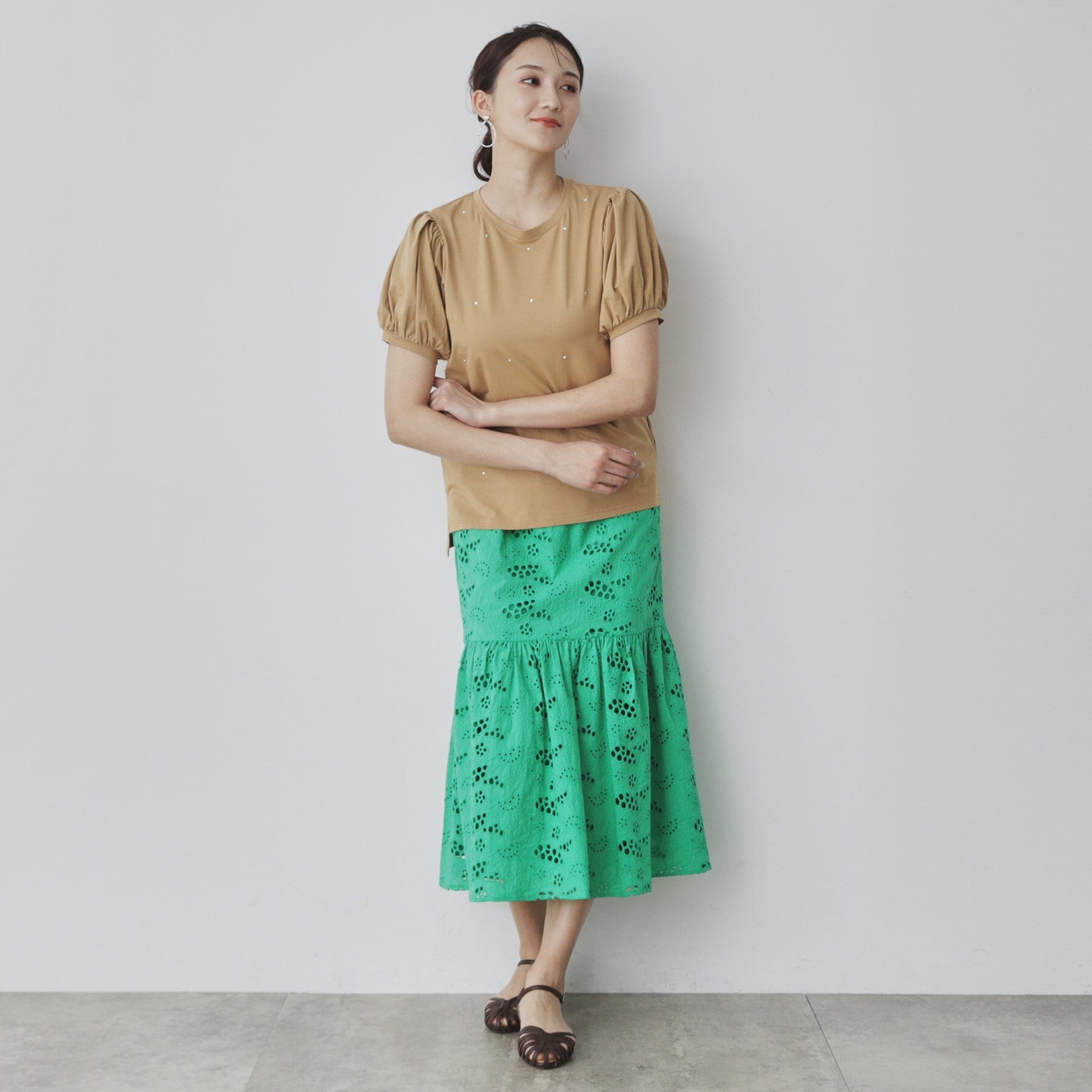 スーナウーナ SunaUna 【シャイニー／ホットフィックス】ボリューム袖カットソー