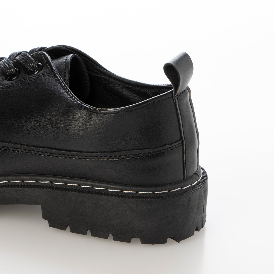 SVEC Chunky Sole U-Tip Lace-Up Sneakers