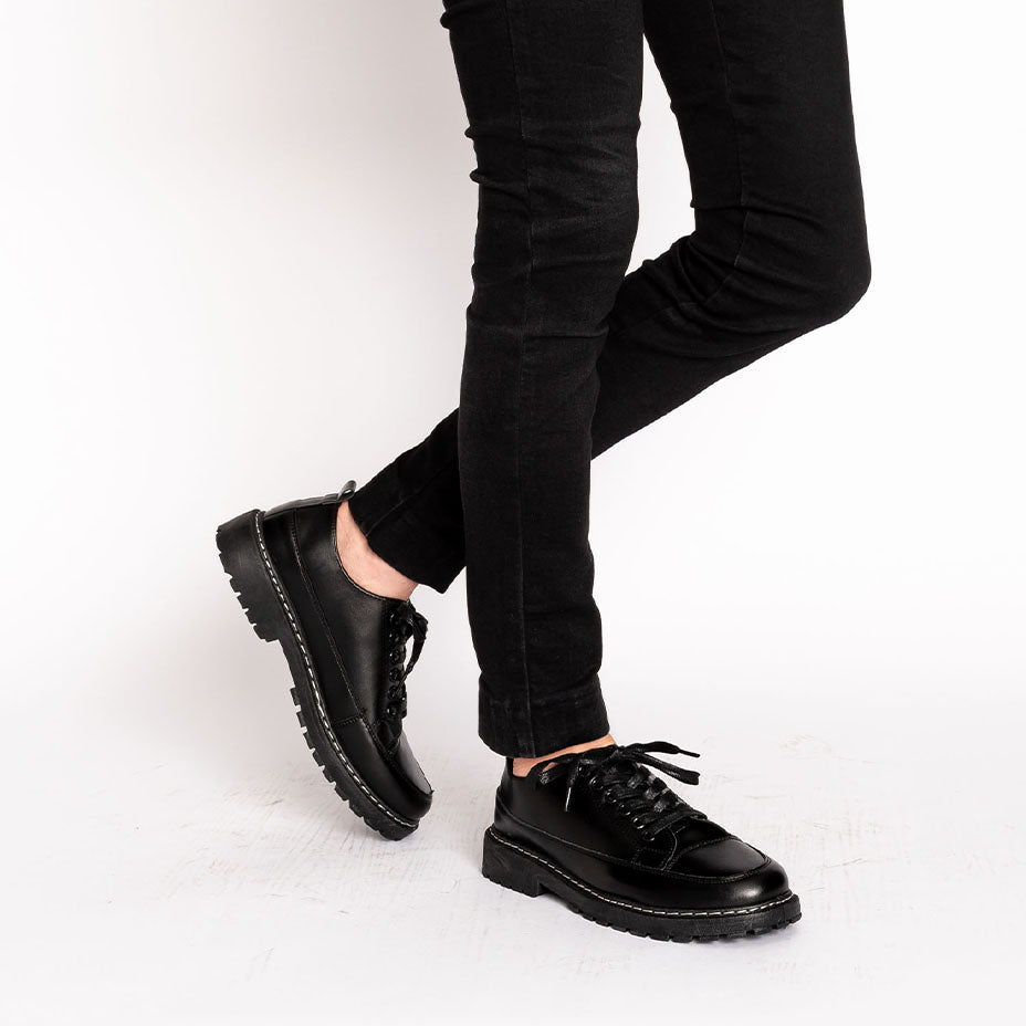 SVEC Chunky Sole U-Tip Lace-Up Sneakers