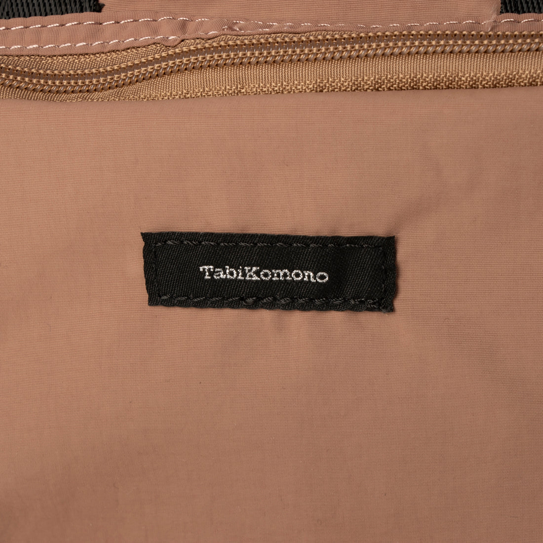 タビコモノ TabiKomono タビコモノ 旅ラク ふっくら素材10口袋2WAY迷你肩包