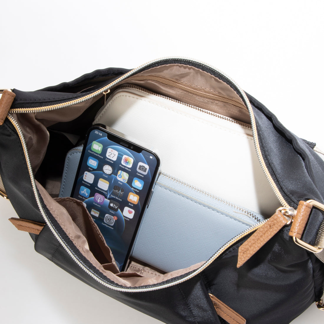 TabiKomono TB Water-repellent Half-moon Shoulder Bag
