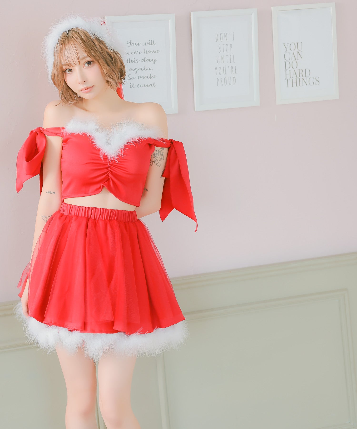 ティカ Tika サンタコス 3点set オフショルリボントップス×ボリュームシフォンフレアスカートガーリーサンタコスプレドレス【返品不可商品】