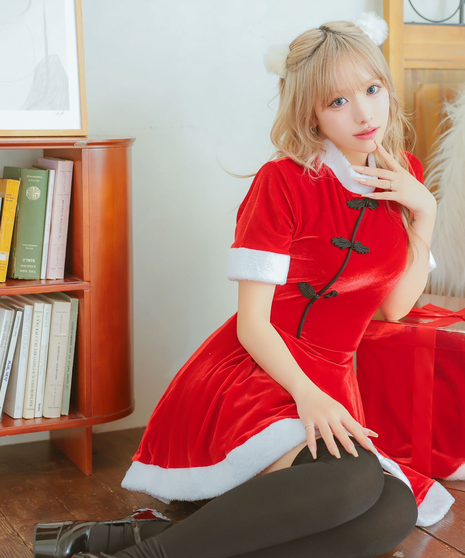 ティカ Tika サンタコス 2点set チャイナデザインフレアスカートガーリーサンタツインコスプレ [ワンピース＋ポンポン]