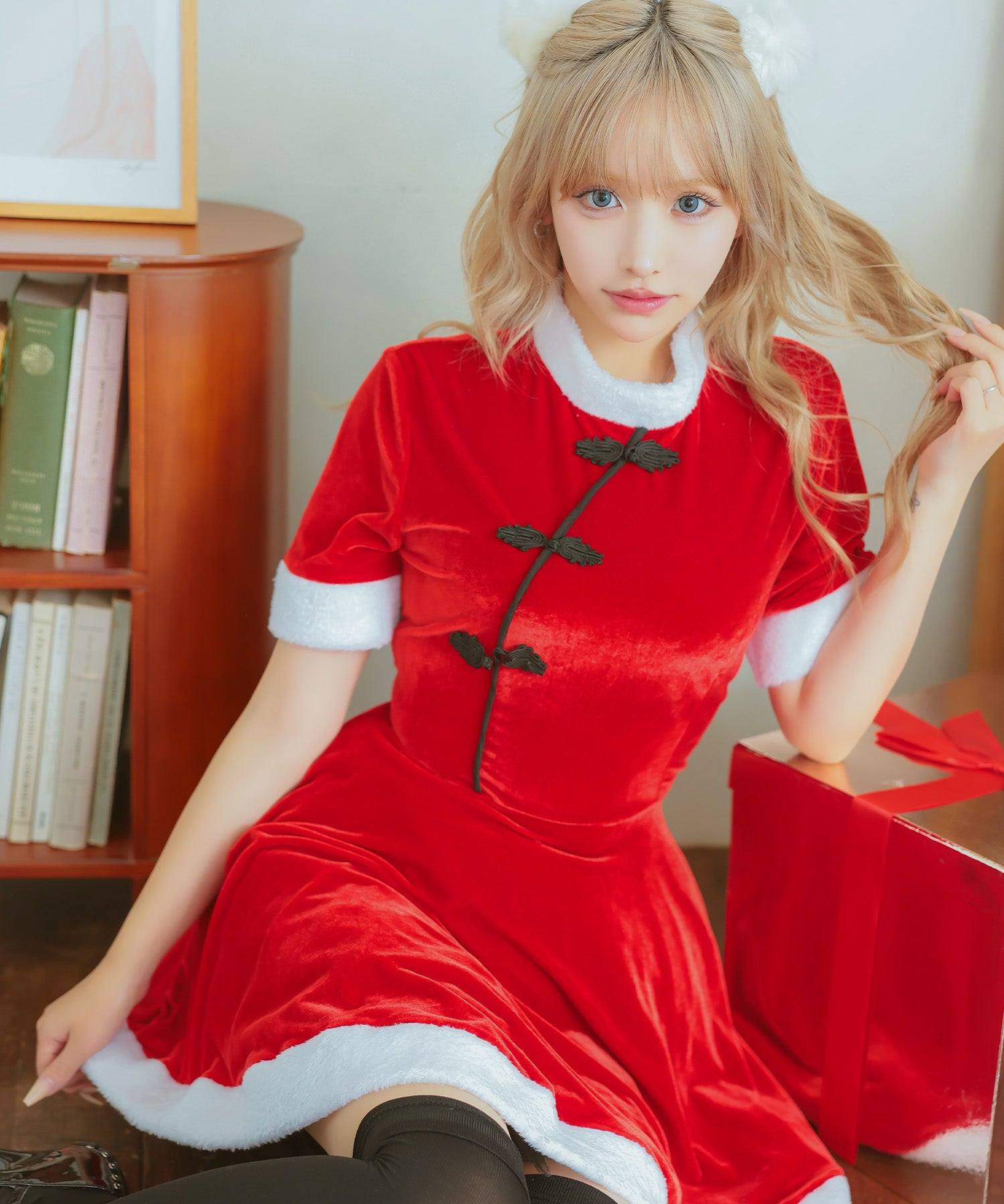 Tika Santa Cos 2-piece set China design flare skirt girly Santa twin cosplay [ワンピース＋ポンポン]