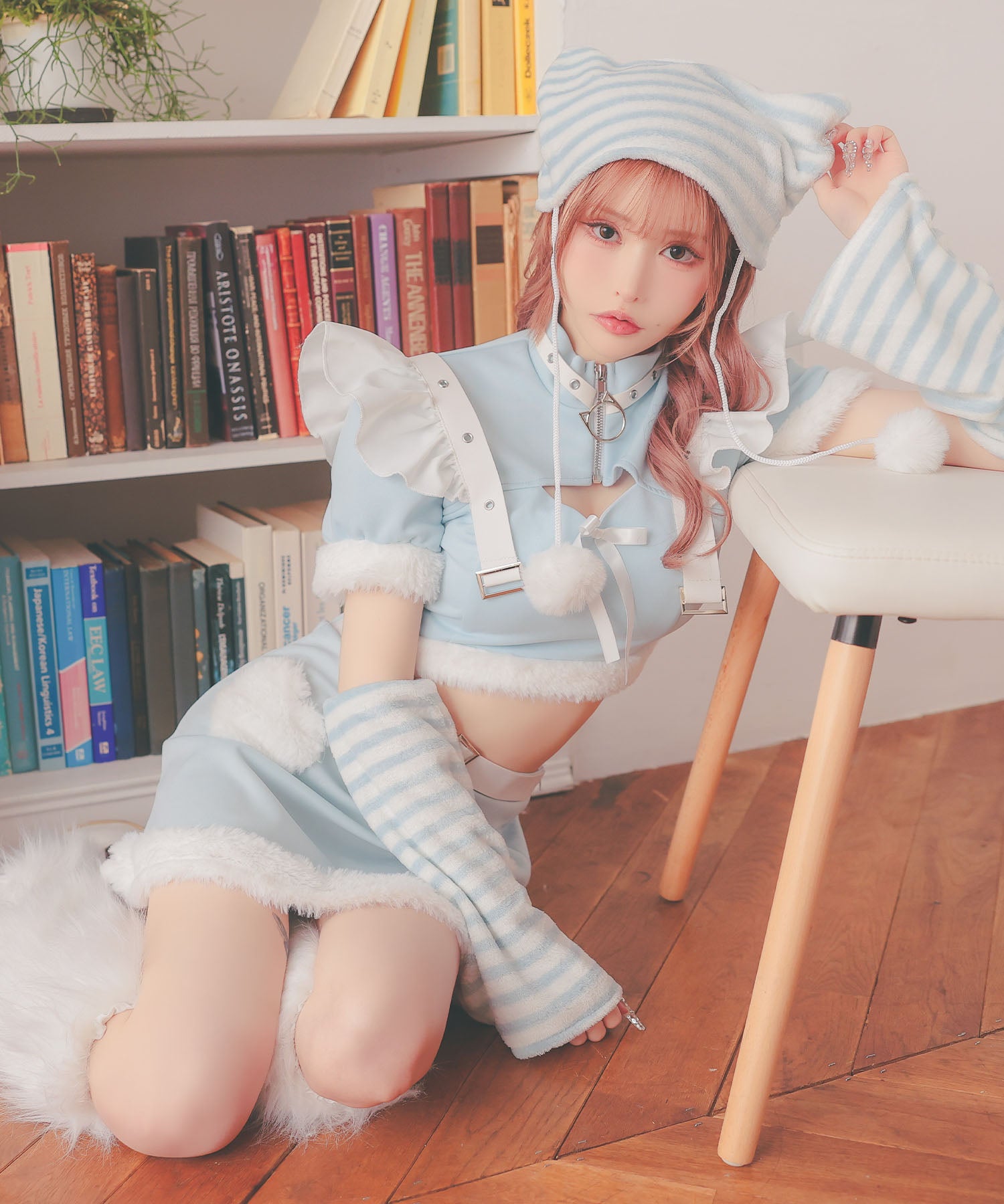ティカ Tika サンタコス 4点set へそ出しもこもこファーストライプキティセパレート猫アニマルサンタコスプレ