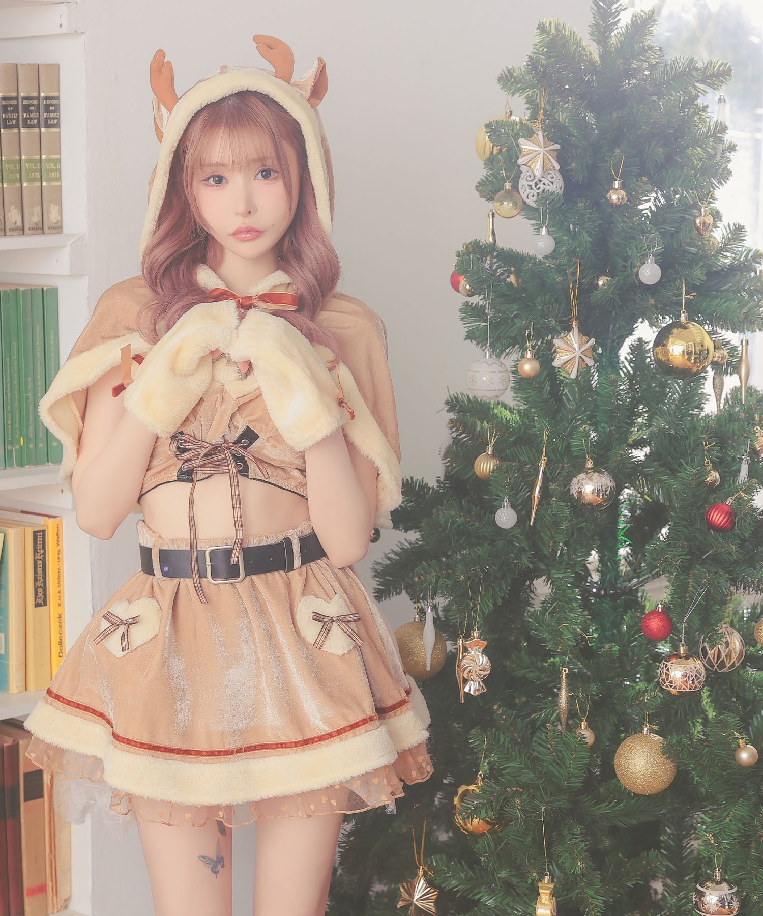 ティカ Tika サンタコス 5点set ケープ付きへそ出しセパレートフレアスカートラブリートナカイアニマルサンタコスプレ