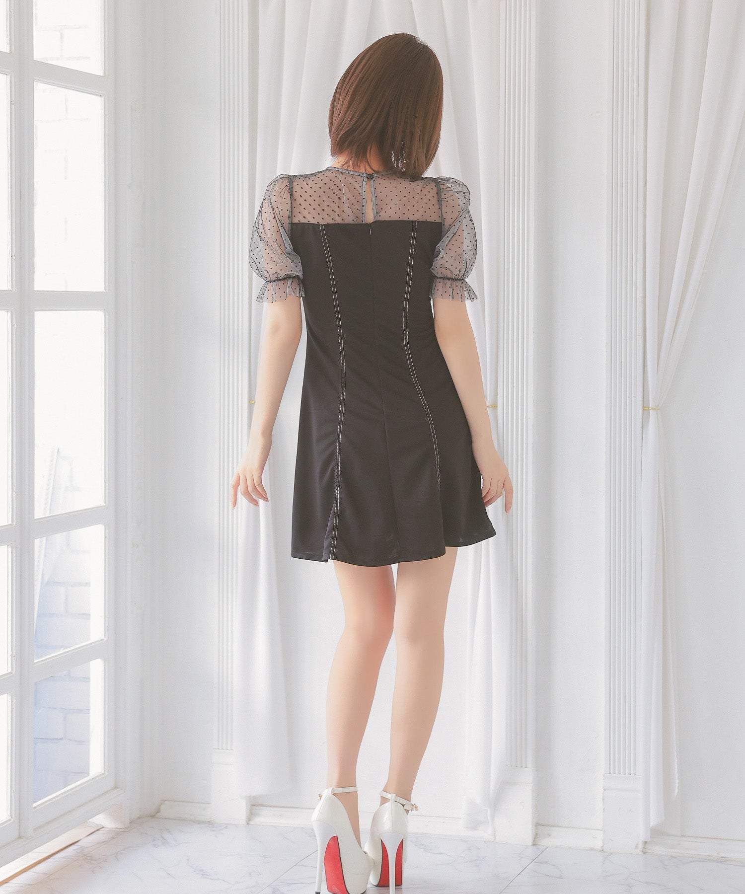 ティカ Tika キャバドレス ドット柄シアー切り替えパフスリーブ半袖フレアミニドレス (Sサイズ～Lサイズ) （ブラック） ブラック
