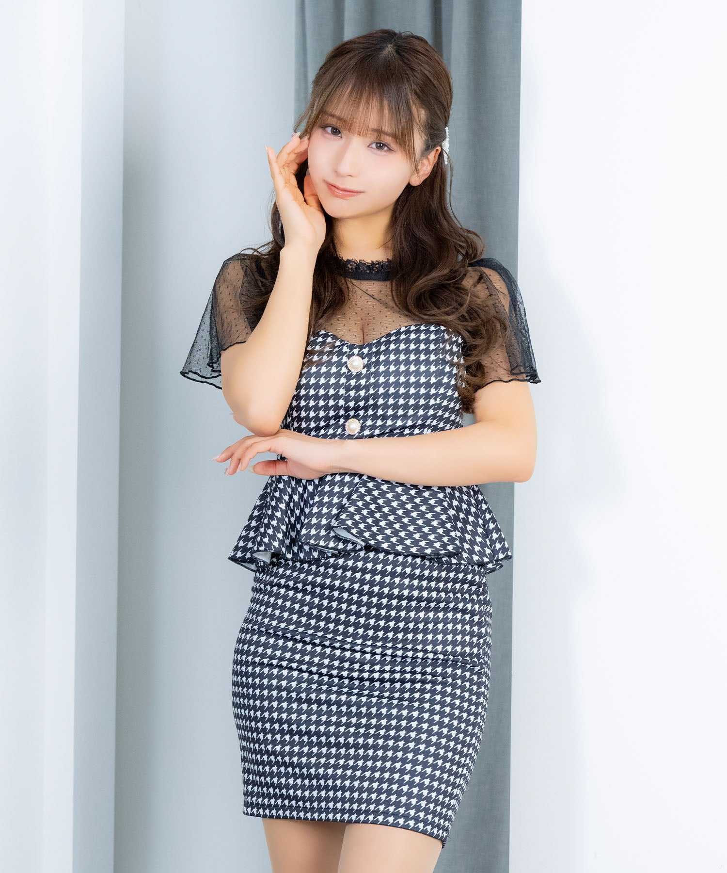 ティカ Tika キャバドレス シアーハイネック千鳥格子柄ペプラムタイトミニシースルー半袖ドレス (Sサイズ～XXLサイズ) （千鳥格子） 千鳥格子