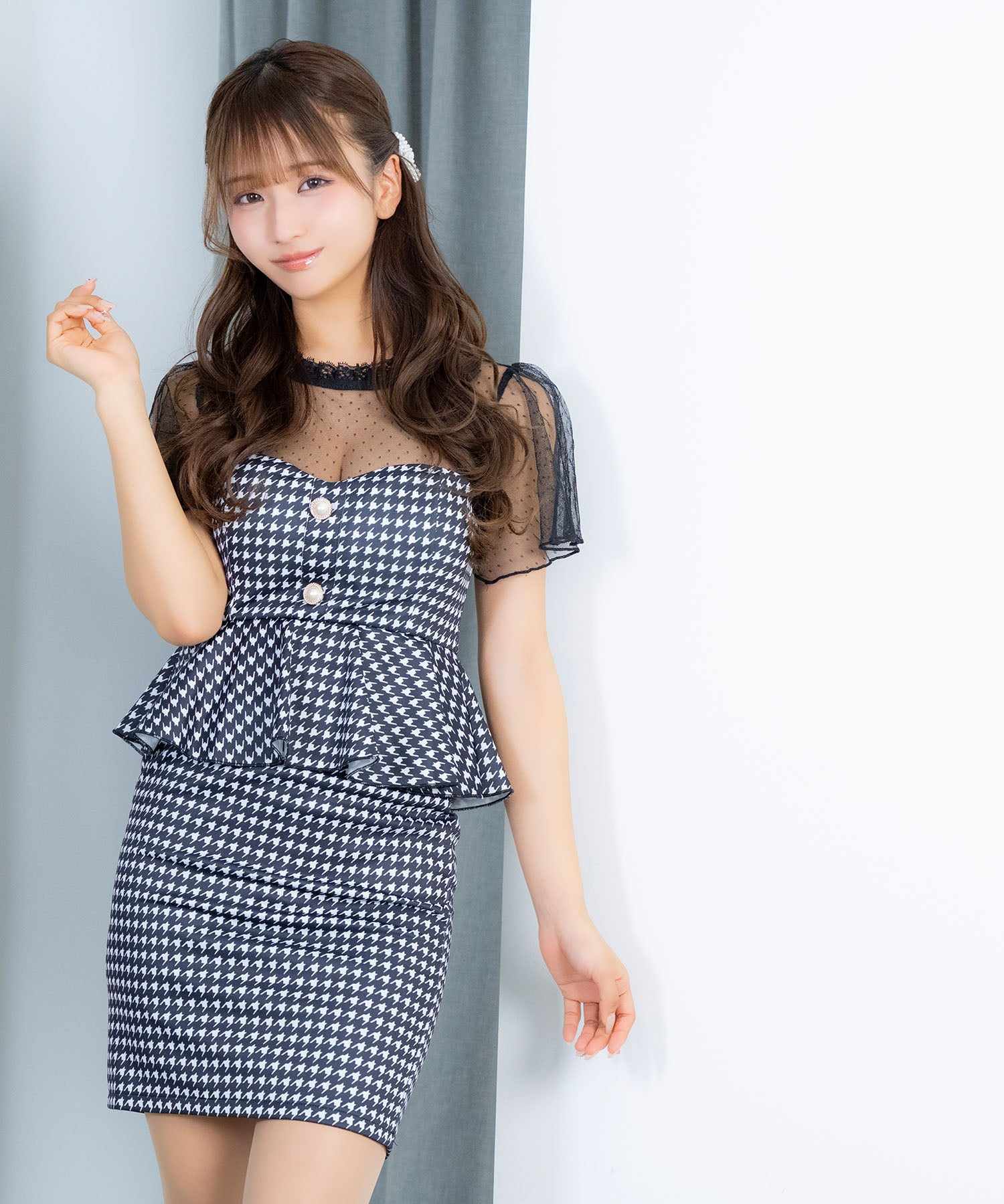 ティカ Tika キャバドレス シアーハイネック千鳥格子柄ペプラムタイトミニシースルー半袖ドレス (Sサイズ～XXLサイズ) （千鳥格子） 千鳥格子