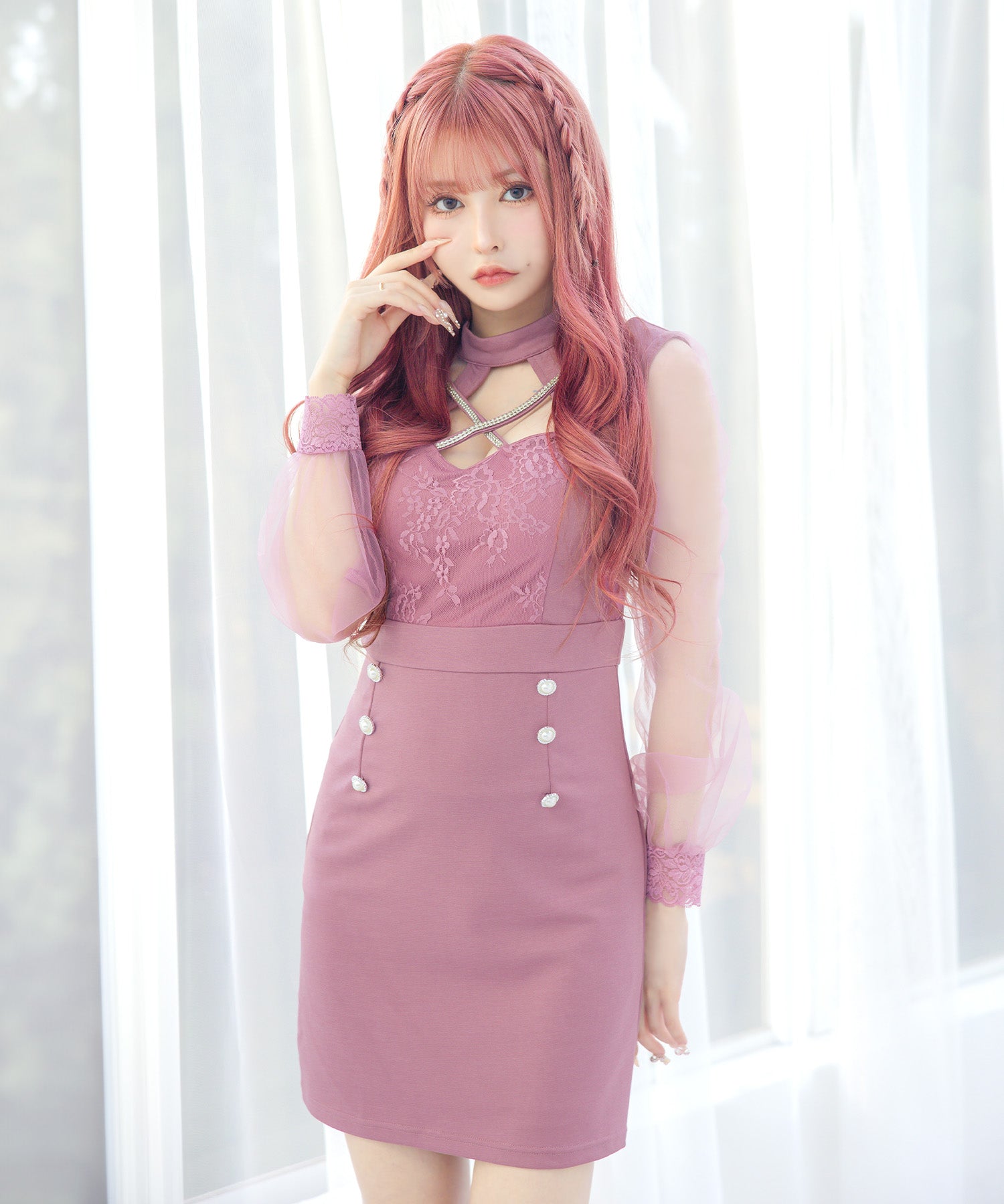 ティカ Tika 長袖シアー切り替えクロスネックビジューダブルボタンタイトミニドレス