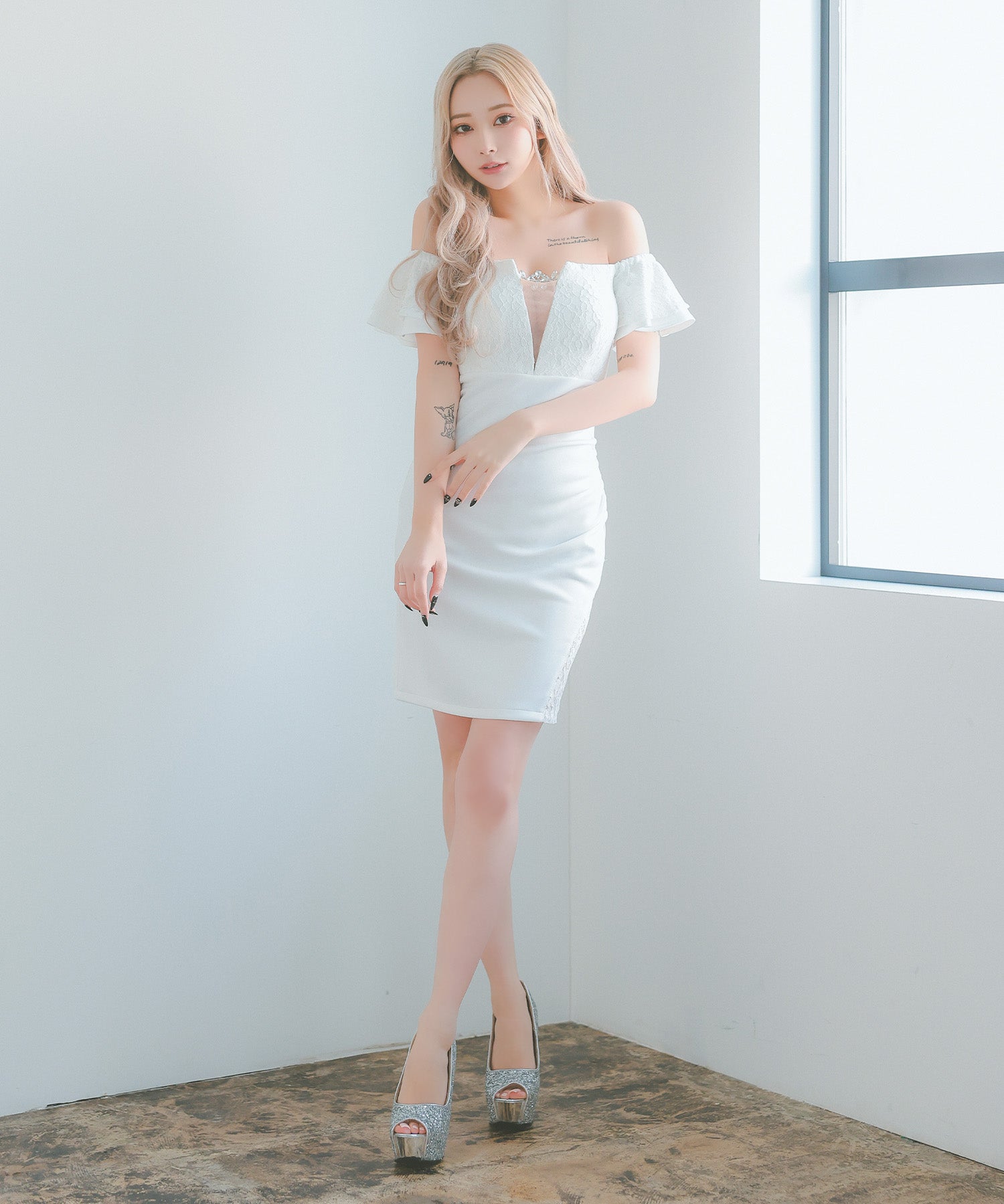 Tika Bust Nudy Bijou Off-Shoulder Lace Frill Sleeve Stretch Tight Mini Dress