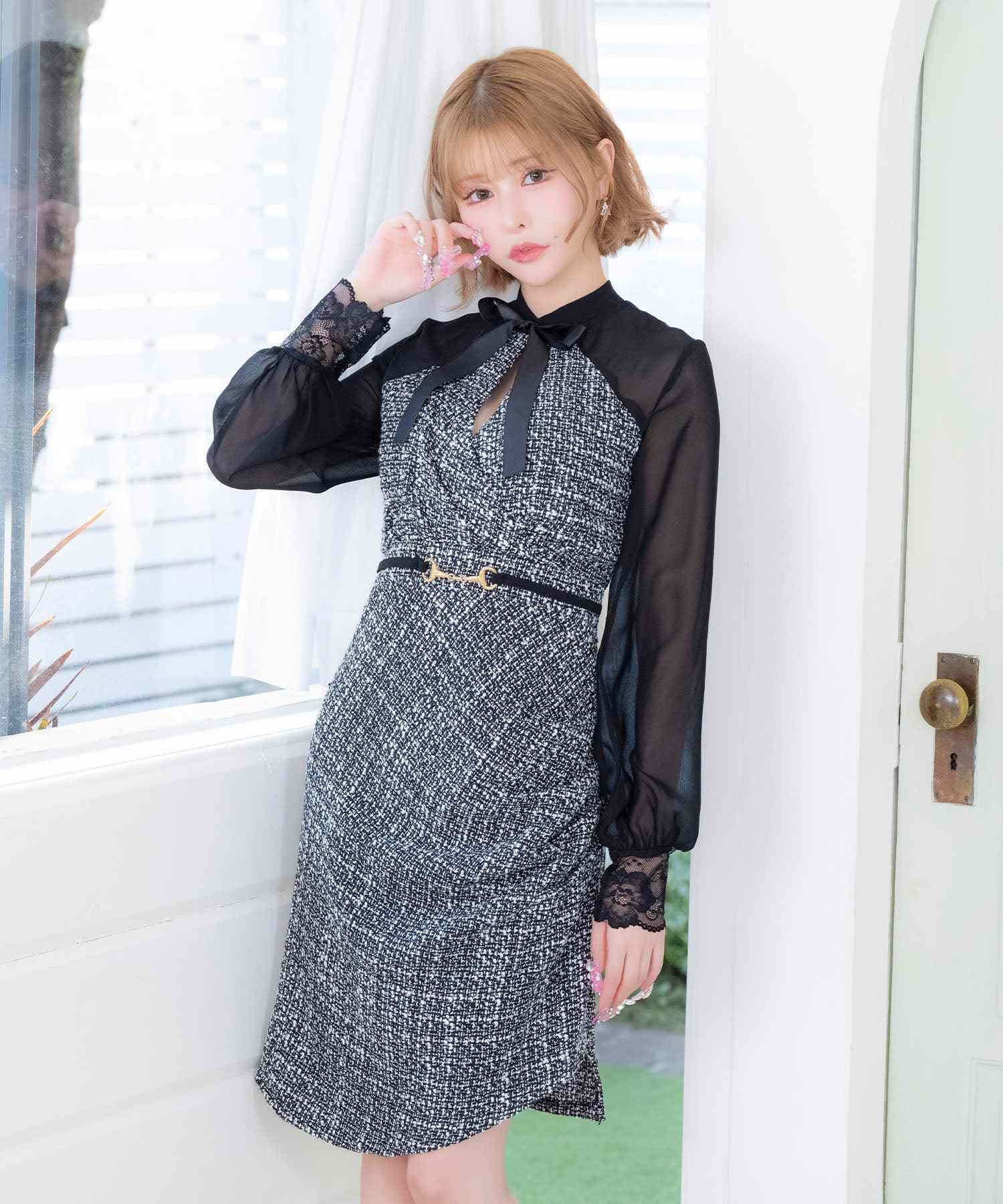 ティカ Tika シースルーウエストベルトパフスリーブツイードアシメネックリボン長袖タイトミニドレス (Sサイズ～XXLサイズ) （ブラック） ブラック