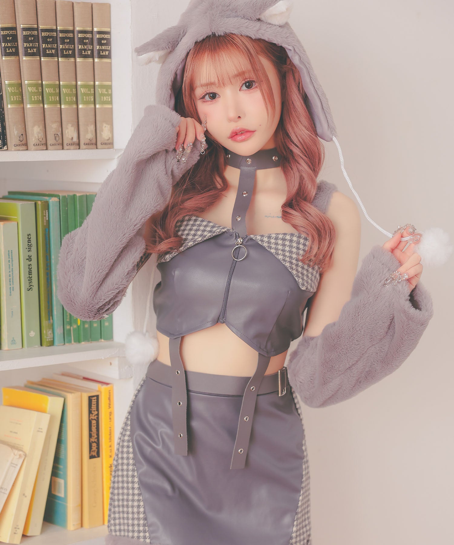 ティカ Tika コスプレ へそ出しセパレートもこもこチェックウルフガールアニマル [5点セット]