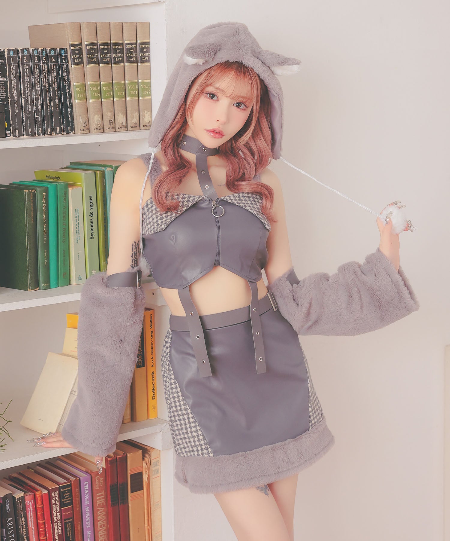 ティカ Tika コスプレ へそ出しセパレートもこもこチェックウルフガールアニマル [5点セット]