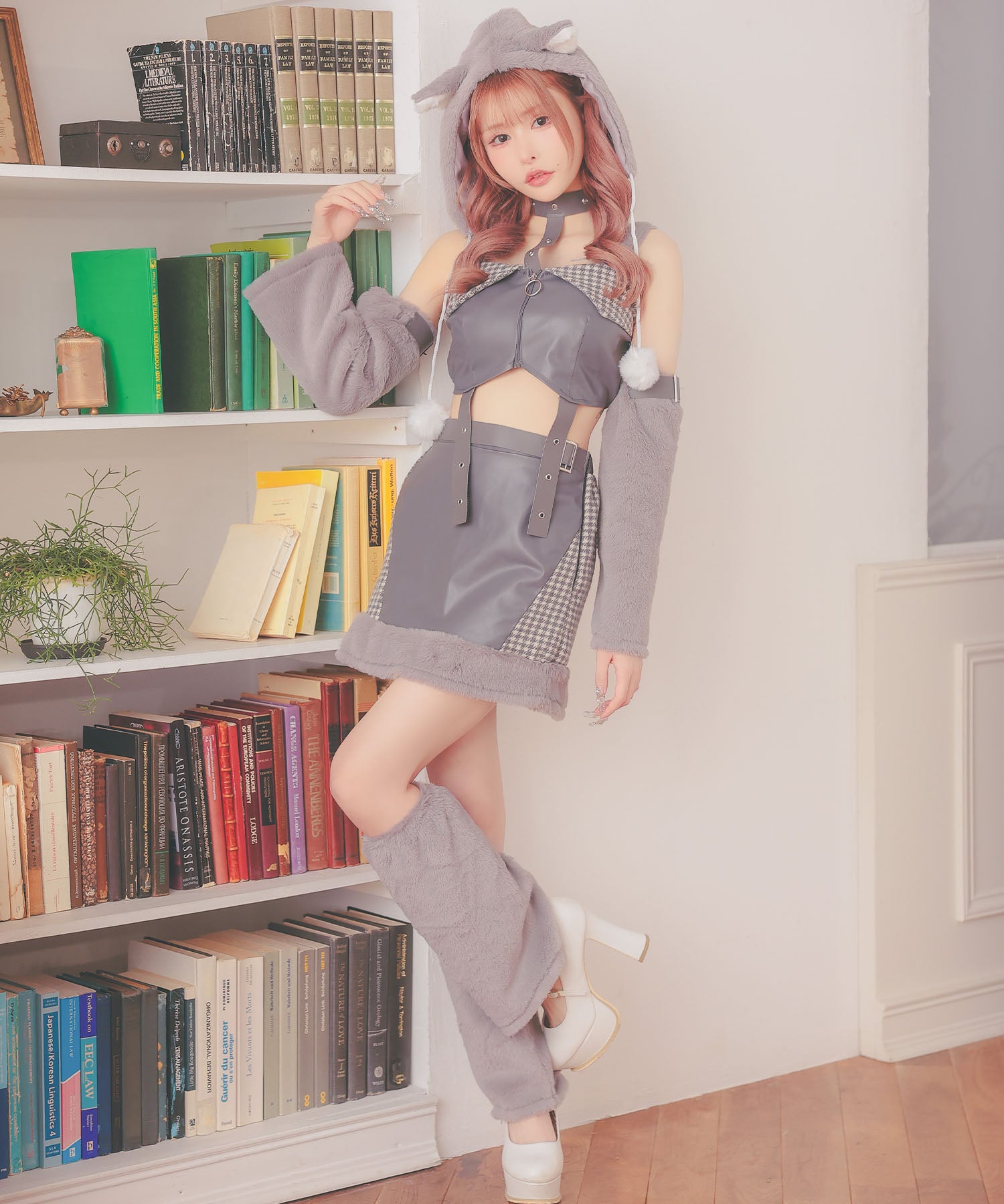 ティカ Tika コスプレ へそ出しセパレートもこもこチェックウルフガールアニマル [5点セット]
