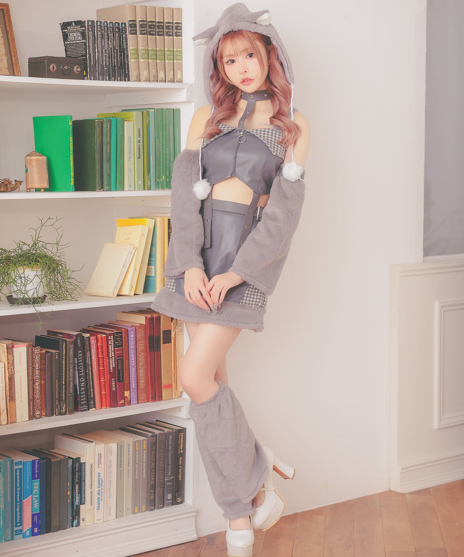 ティカ Tika コスプレ へそ出しセパレートもこもこチェックウルフガールアニマル [5点セット]