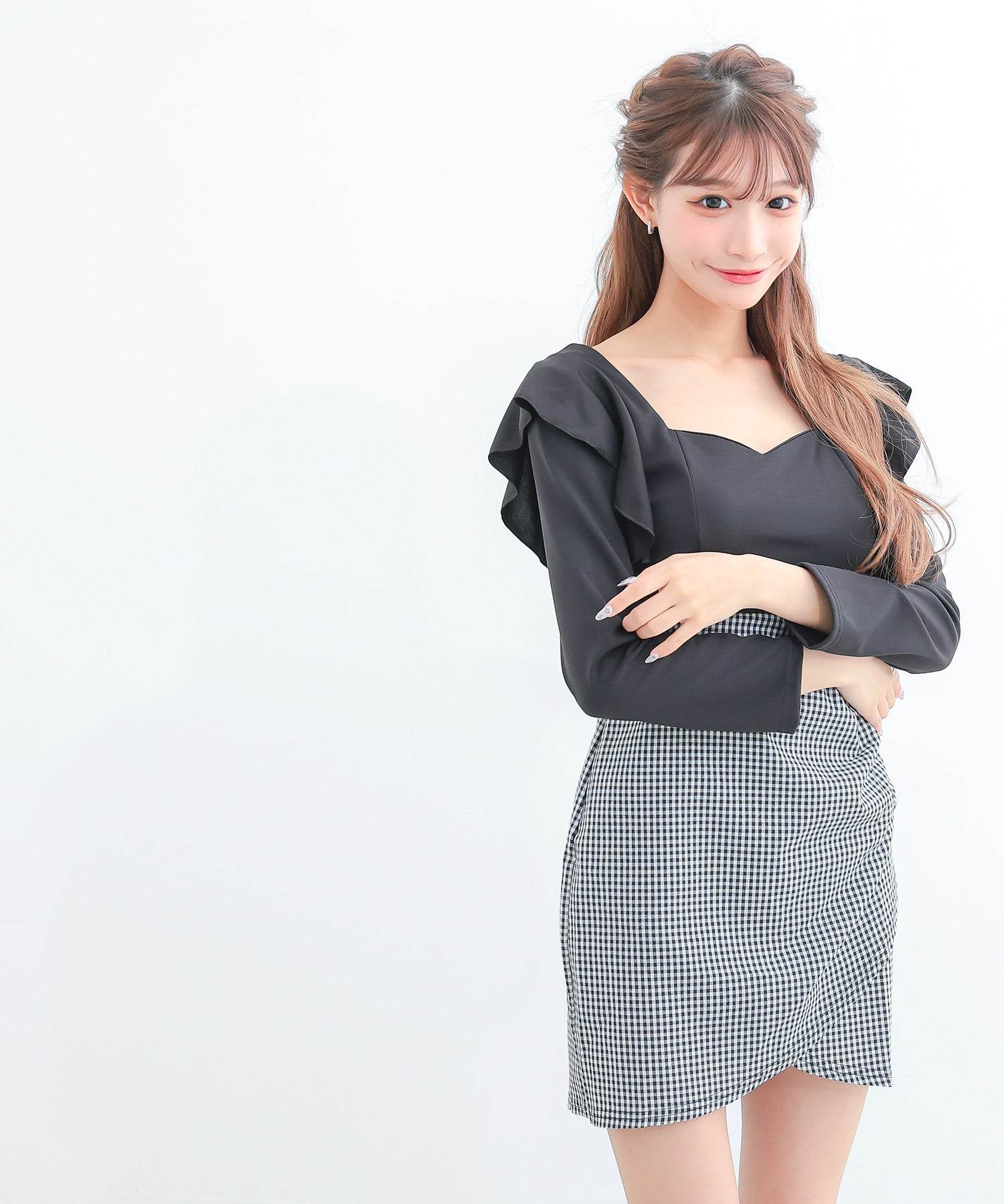 ティカ Tika キャバドレス 長袖 袖ありフリルギンガムチェック柄ウエスト切替タイトミニドレス (M～XLサイズ) （チェック柄） チェック柄