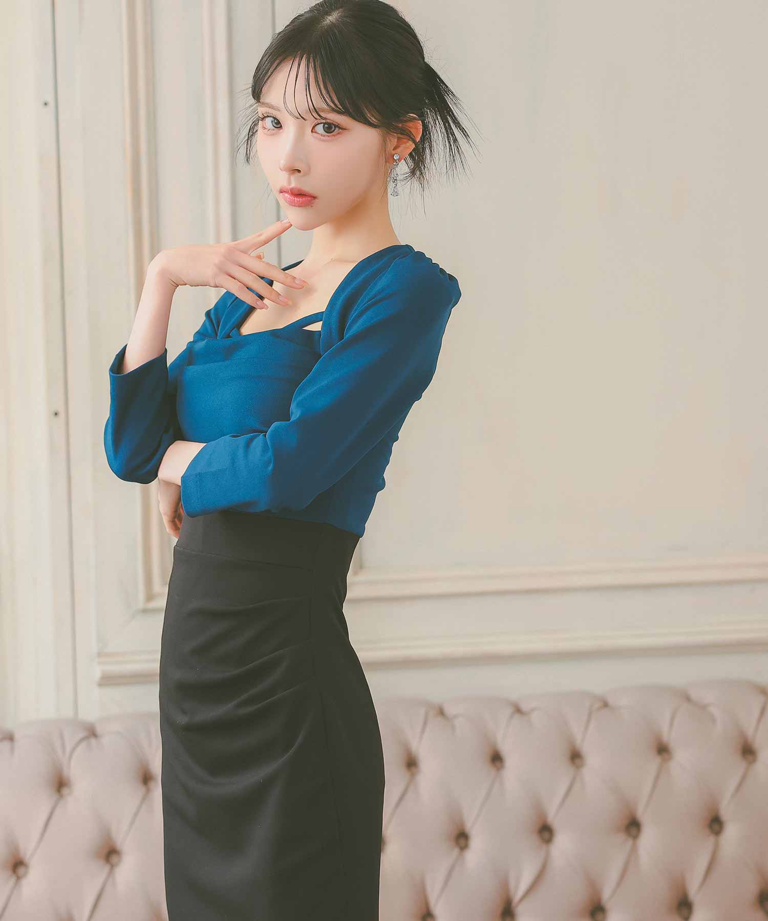 ティカ Tika キャバドレス [韓国ドレス] ウエストカット ツイード 長袖 スクエアネック パール ダブルボタン 袖あり 裾プリーツ フレアミニドレス (Sサイズ～Lサイズ) （ブルー×ブラック） ブルー×ブラック