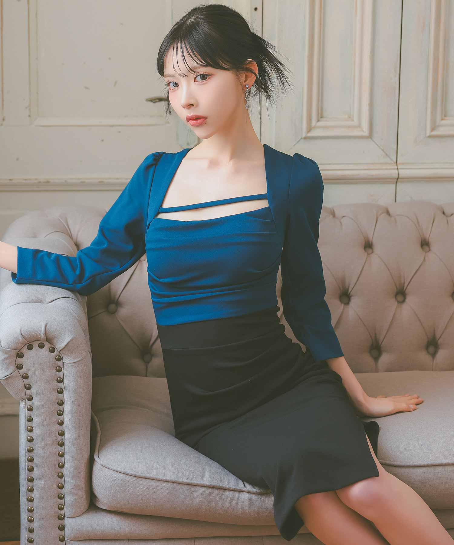 ティカ Tika キャバドレス [韓国ドレス] ウエストカット ツイード 長袖 スクエアネック パール ダブルボタン 袖あり 裾プリーツ フレアミニドレス (Sサイズ～Lサイズ) （ブルー×ブラック） ブルー×ブラック
