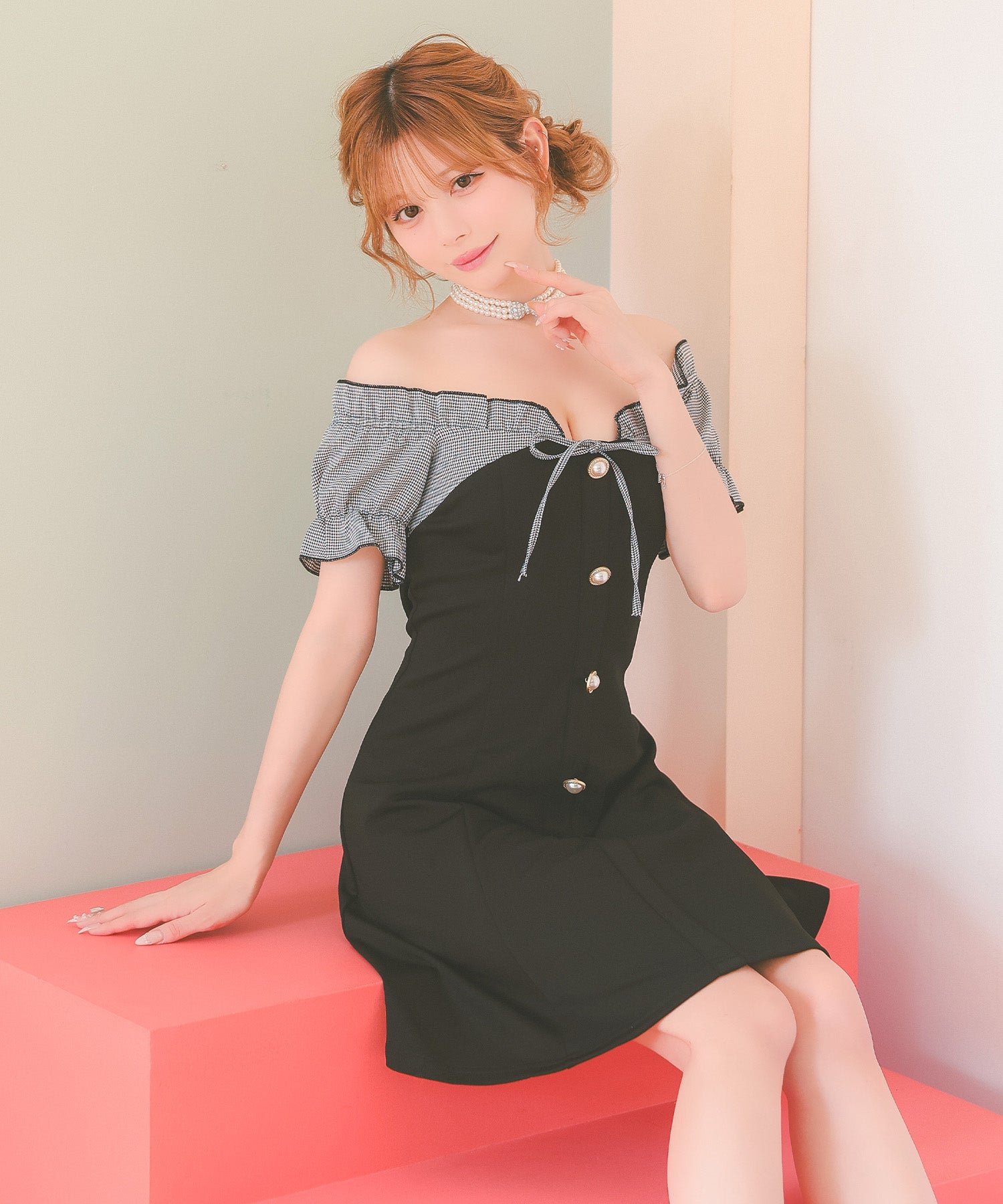 ティカ Tika キャバドレス オフショルダー 千鳥格子柄 ネックリボン パフスリーブ フロントボタン フレアミニドレス (Sサイズ～XXLサイズ) （ブラック） ブラック