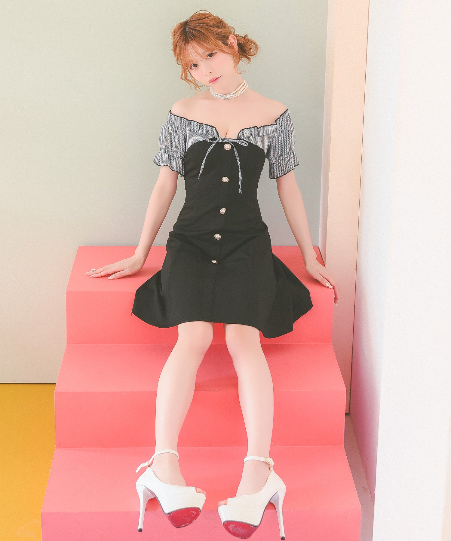 ティカ Tika キャバドレス オフショルダー 千鳥格子柄 ネックリボン パフスリーブ フロントボタン フレアミニドレス (Sサイズ～XXLサイズ) （ブラック） ブラック