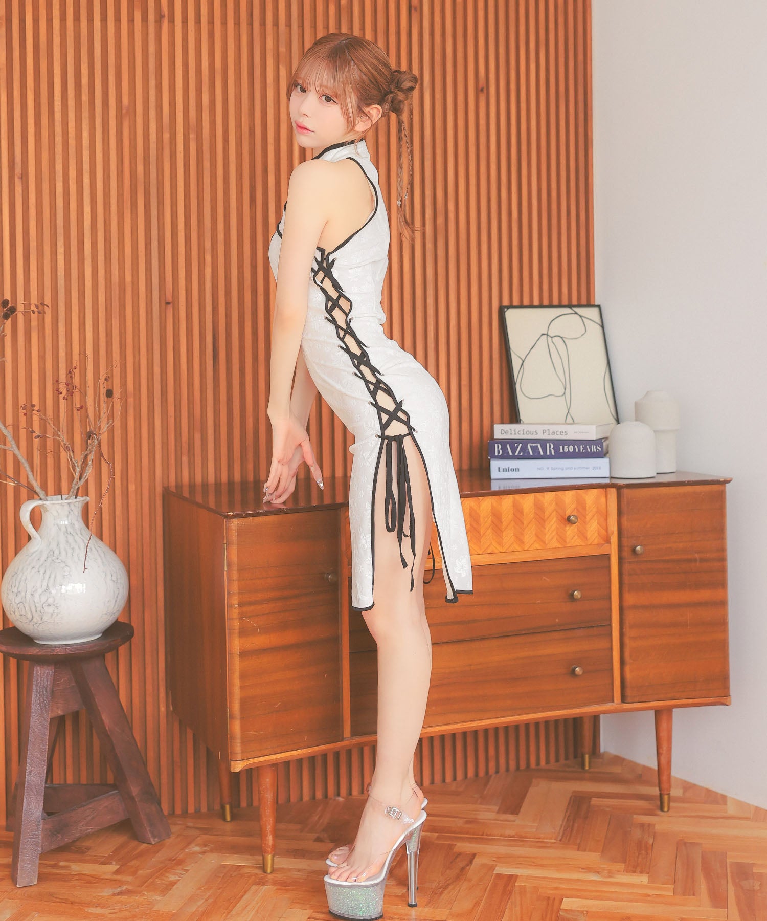 ティカ Tika コスプレ バストカット セクシー レースアップ 小花柄 チャイナ服 2点セット (ワンピース/Tバック) （ホワイト） ホワイト
