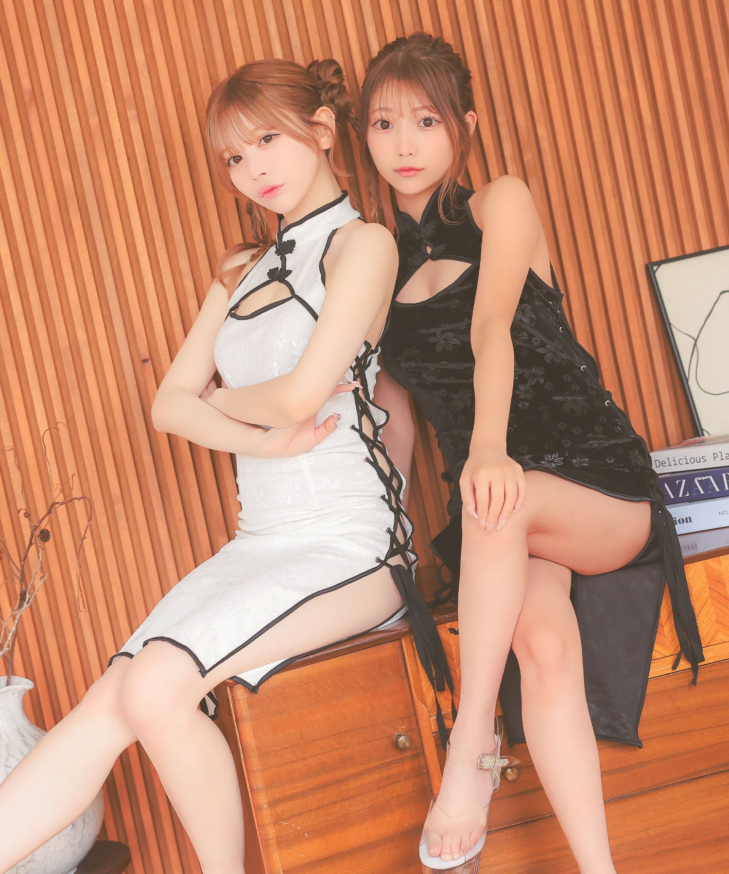 ティカ Tika コスプレ バストカット セクシー レースアップ 小花柄 チャイナ服 2点セット (ワンピース/Tバック) （ホワイト） ホワイト