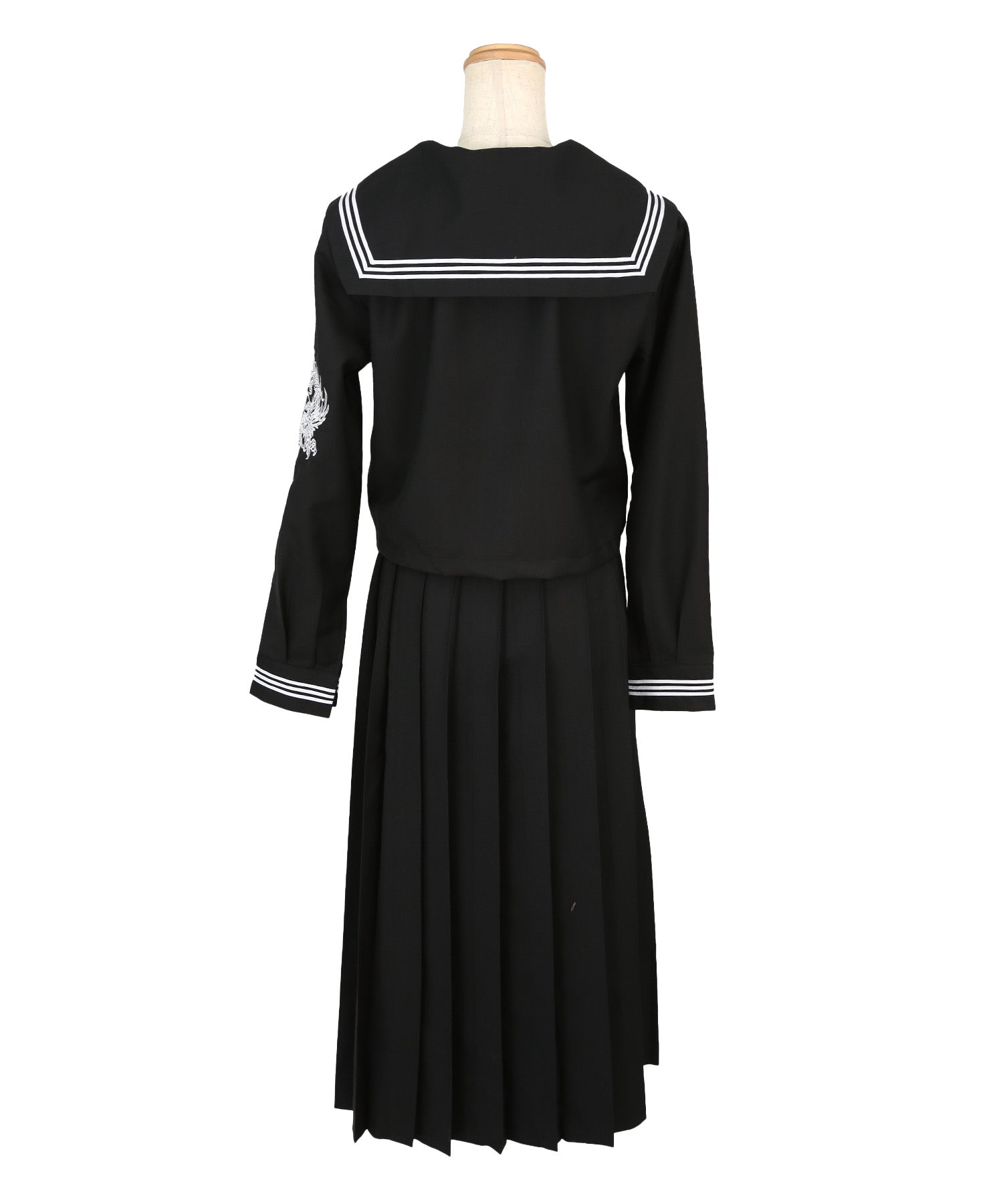 ティカ Tika コスプレ かわいい スケバン風 袖あり 体型カバー 龍刺繍入り ロング丈 セーラー服 [4点セット] (セーラー服上下/スカーフ/ソックス) （ブラック×ホワイト） ブラック×ホワイト
