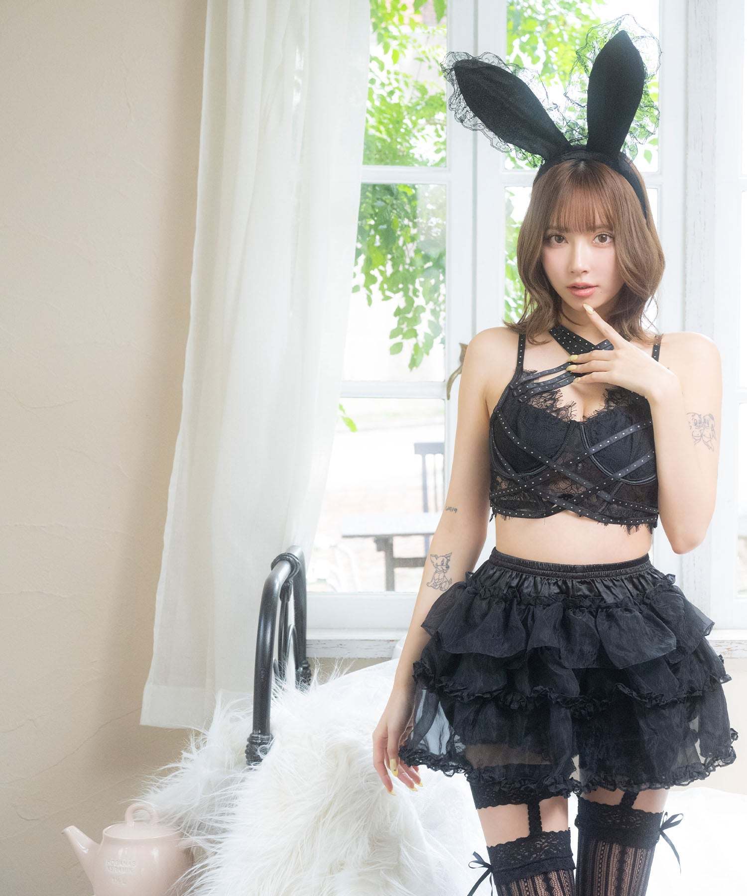 ティカ Tika コスプレ セクシー バニー クロスストラップ  へそ出し ティアード フレアスカート 3点セット ハロウィン （ブラック） ブラック