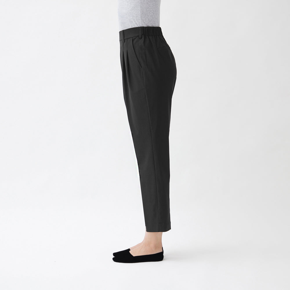 トゥシェ Tuche ストレッチパンツ テーパードスタイル レーヨン混 アンクル丈