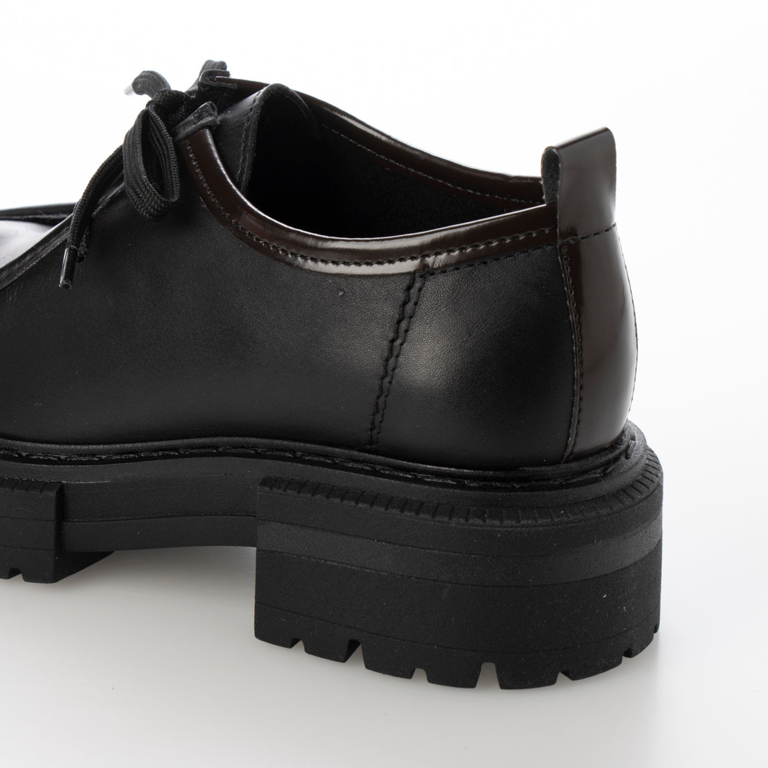 Tamaris Tyrolean shoes