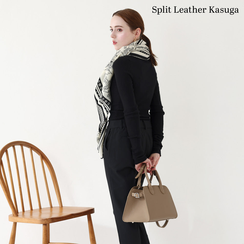トウキョウヒャッカ 東京百花 スプリットレザー【Kasuga カスガ】グレージュ×シルバー金具