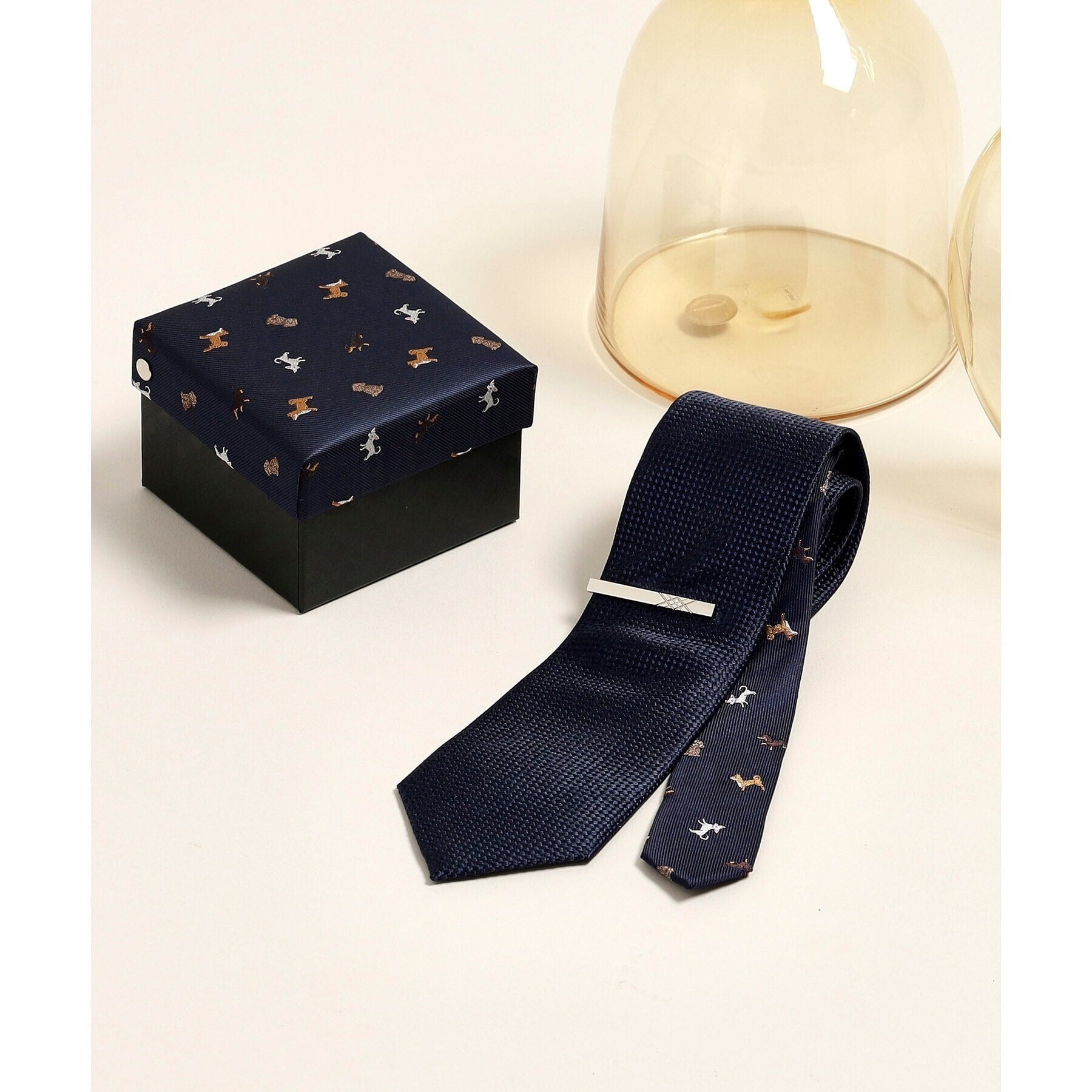 タケオキクチ TAKEO KIKUCHI 【アニマル柄】ネクタイ＆タイバーBOXセット （ネイビー(594)） ネイビー(594)