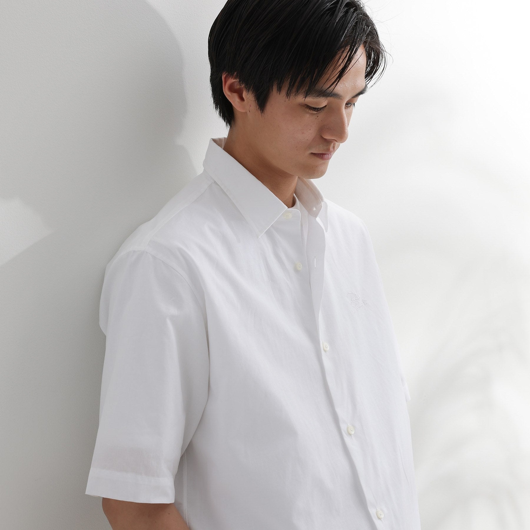 タケオキクチ TAKEO KIKUCHI 【LIMITED】ワンポイントロゴ刺繍 綿麻半袖シャツ （ブラック(019)） ブラック(019)