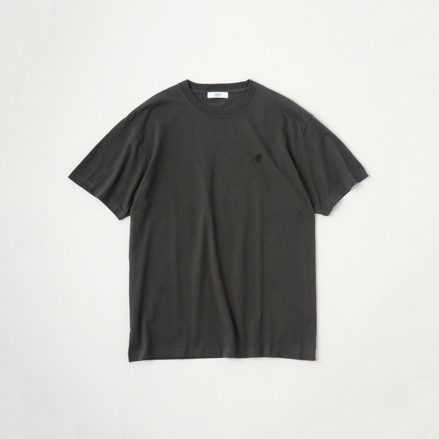 タケオキクチ TAKEO KIKUCHI 【LIMITED】ワンポイント刺繍 半袖Tシャツ （チャコールグレー(014)） チャコールグレー(014)