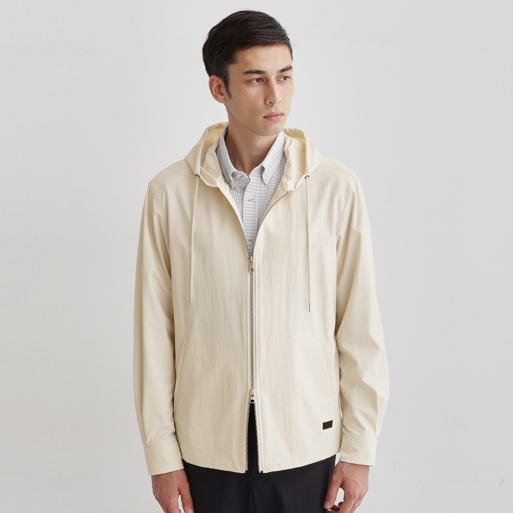 タケオキクチ TAKEO KIKUCHI 【Sサイズ～】360°ストレッチ ジップアップフードブルゾン （アイボリー(004)） アイボリー(004)