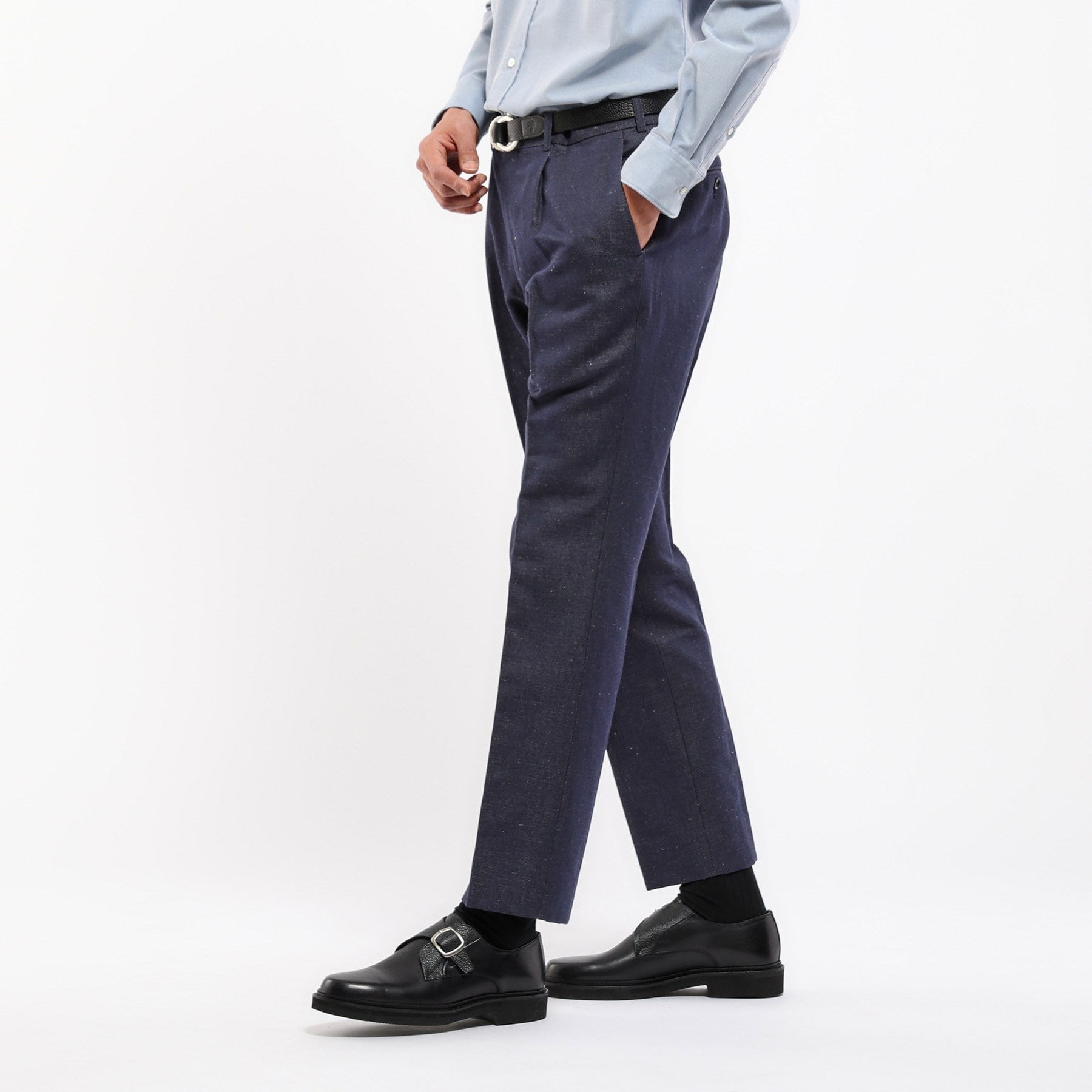 TAKEO KIKUCHI [THE FLAGSHIP] Cotton denim one-tuck pants