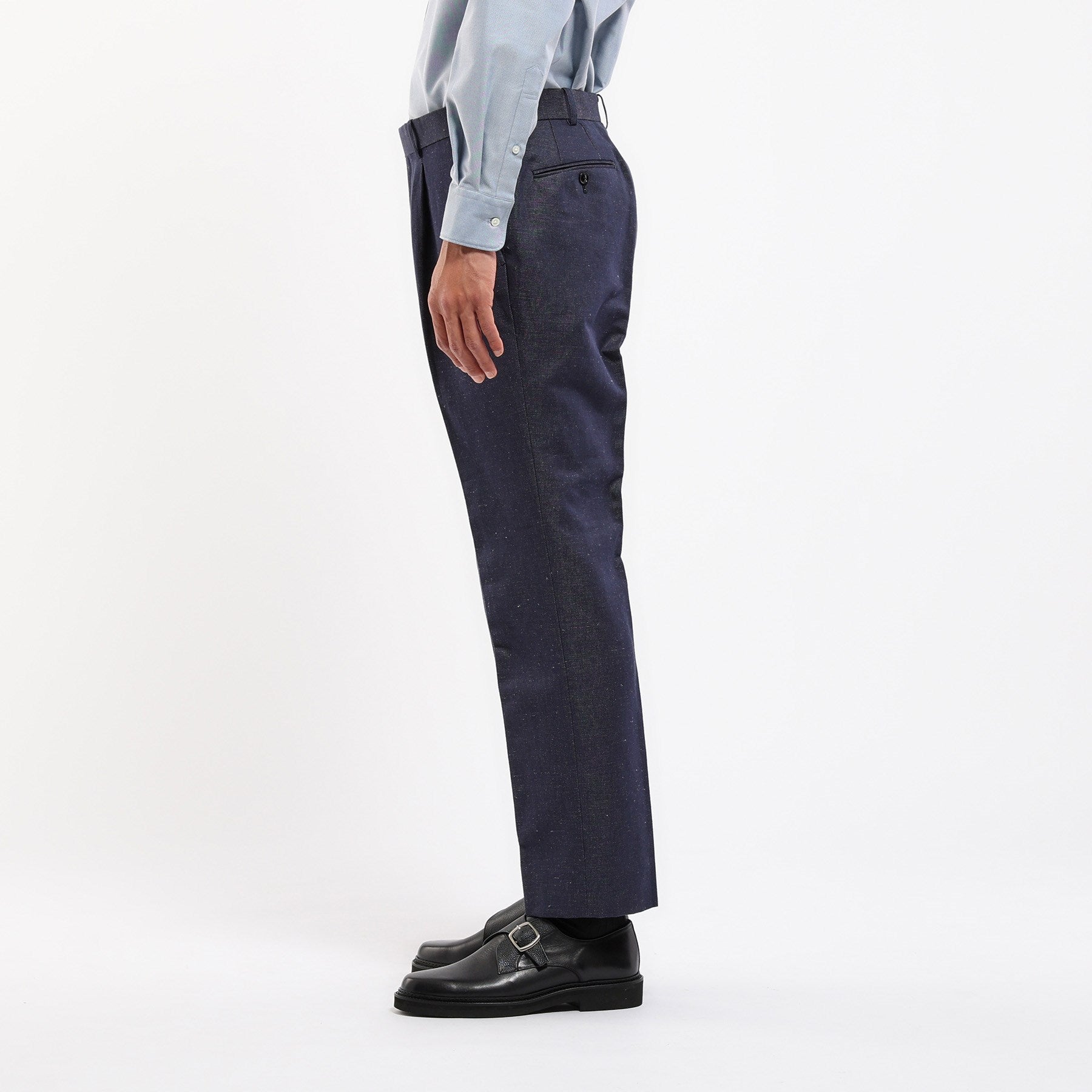 TAKEO KIKUCHI [THE FLAGSHIP] Cotton denim one-tuck pants