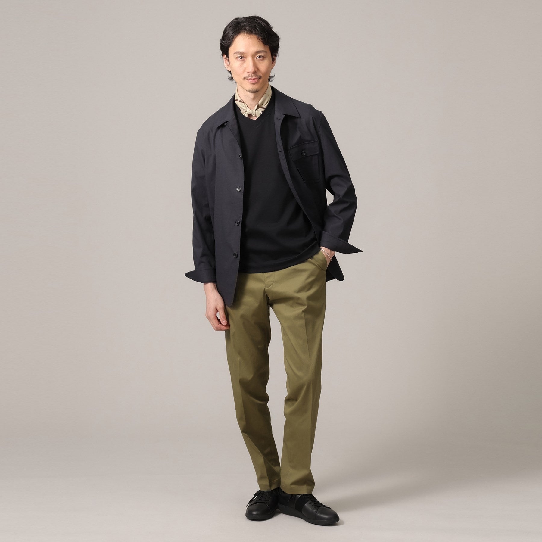 TAKEO KIKUCHI [Antibacterial and deodorant] [S size and up] Jacket inner short sleeve V cut and sew
