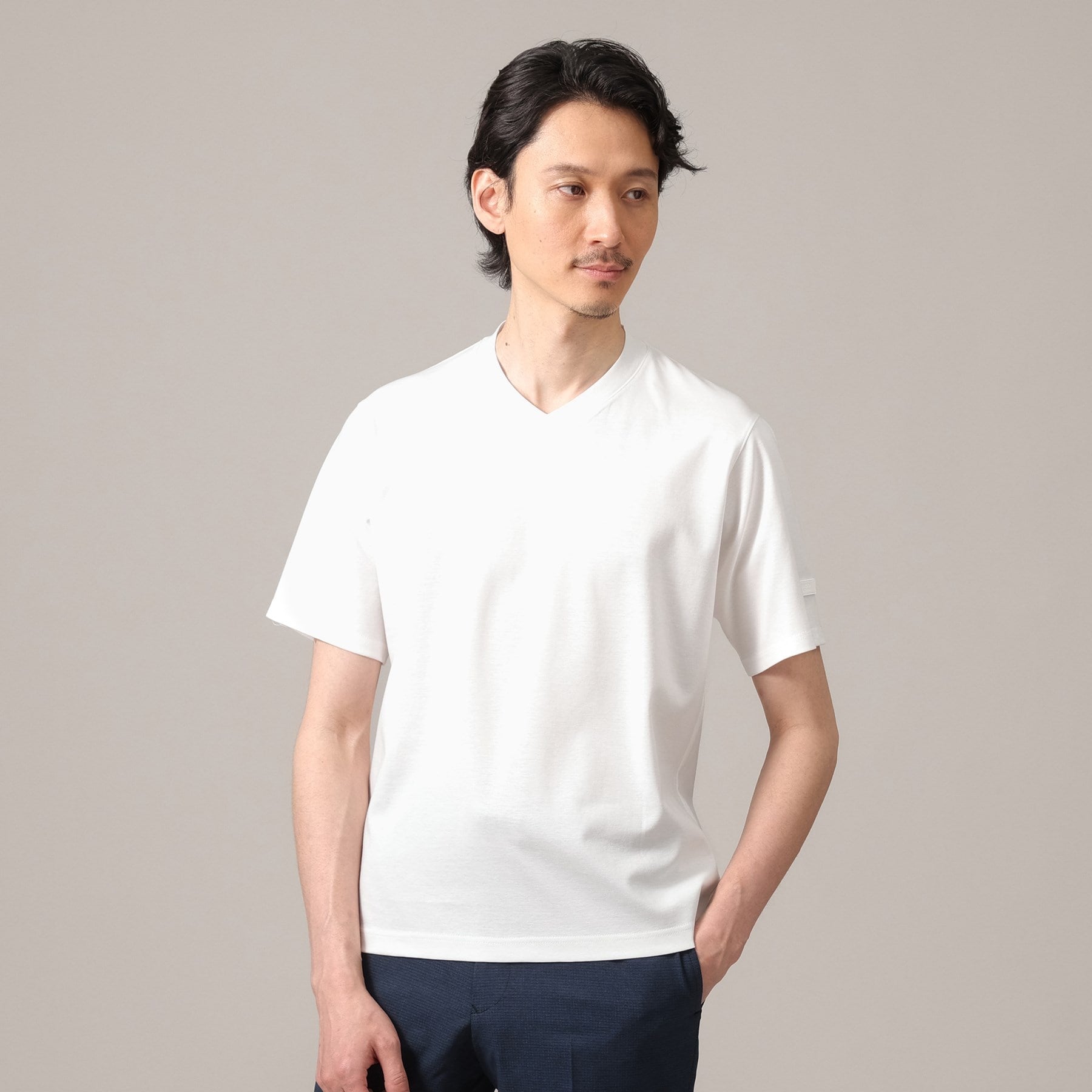 TAKEO KIKUCHI [Antibacterial and deodorant] [S size and up] Jacket inner short sleeve V cut and sew