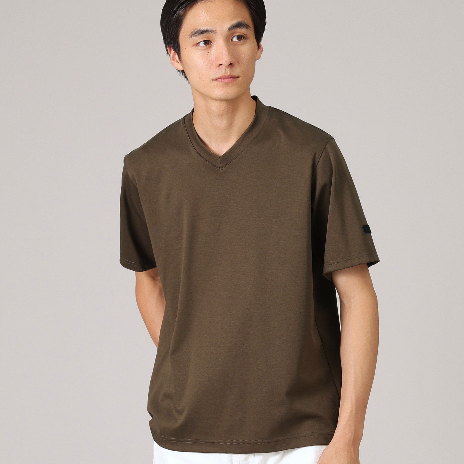 TAKEO KIKUCHI [Antibacterial and deodorant] [S size and up] Jacket inner short sleeve V cut and sew