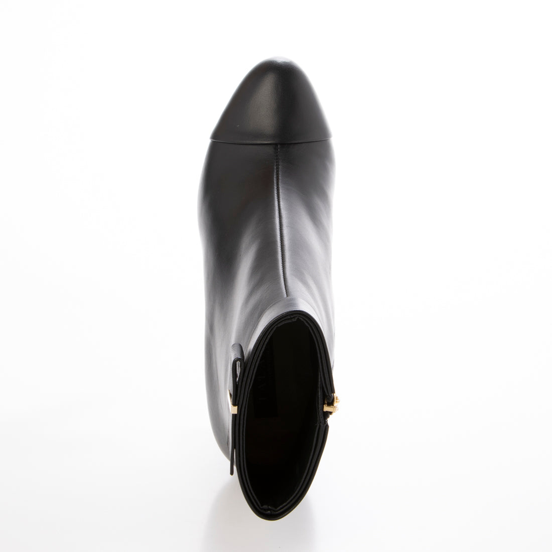 TALANTON by DIANA Round Toe Short Boots