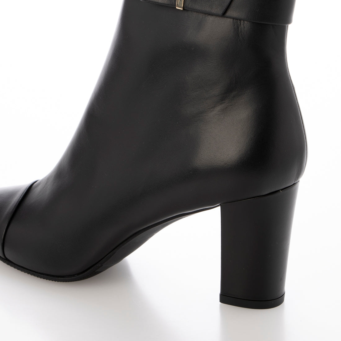 TALANTON by DIANA Round Toe Short Boots
