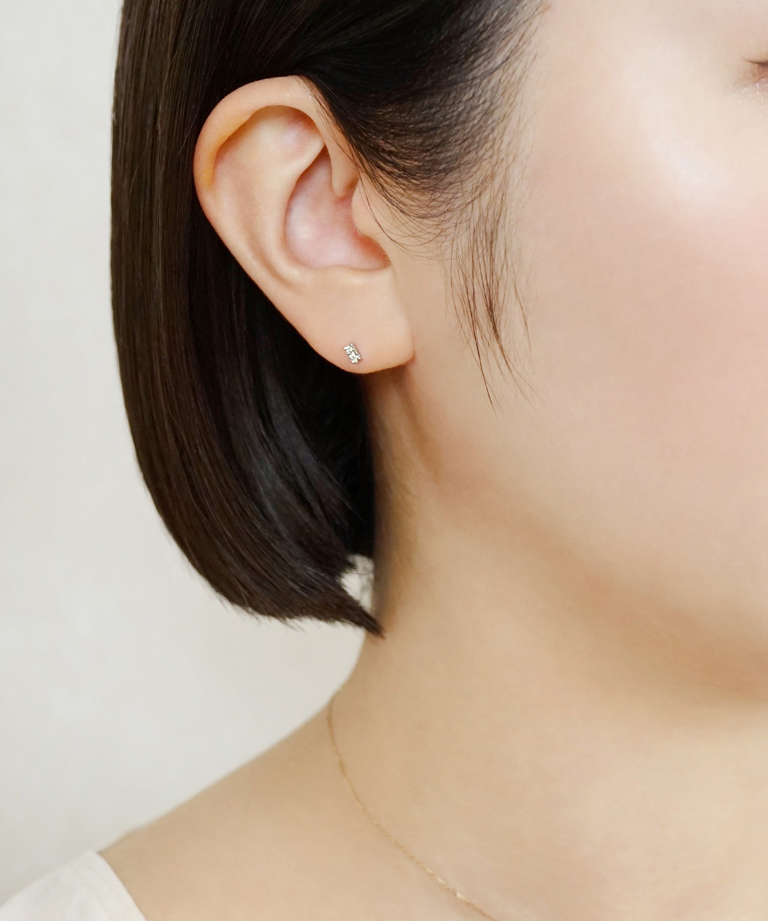 テイクアップ TAKE-UP [ セカンドピアス] Pt ダイヤモンド2石バーピアス0. 04ct