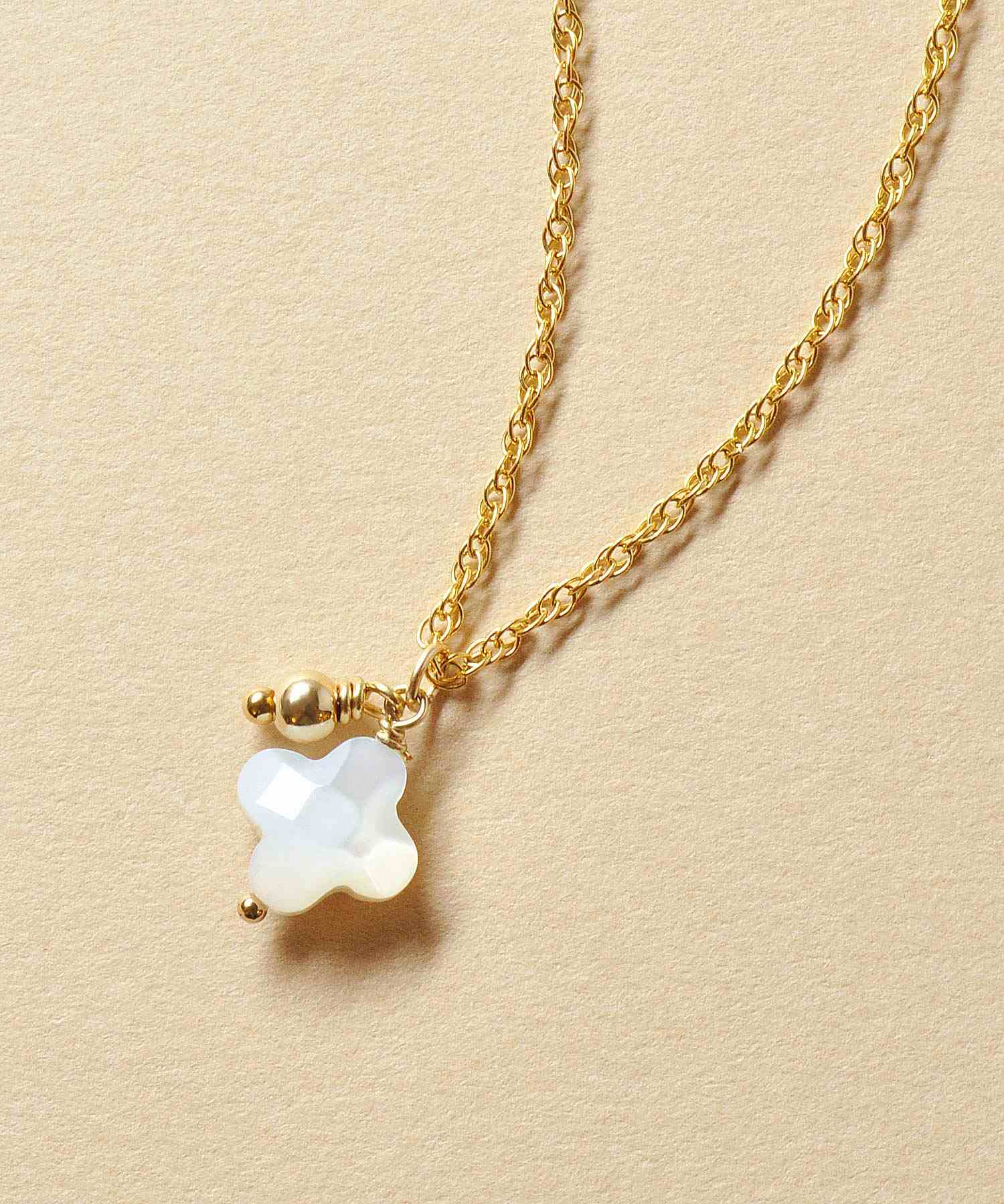 テイクアップ TAKE-UP 【WEB・一部店舗限定商品】GF ホワイトシェル フラワー ネックレス